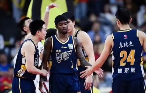 替补分差24分！37分vs61分，CBA本赛季替补得分差竟藏在这场